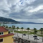 Апартаменты Andi Seaview Влёра
