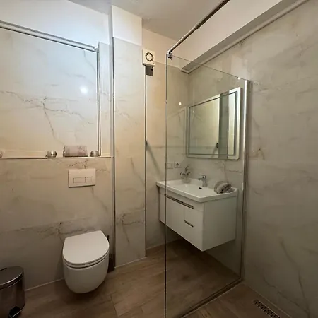 Andi Seaview * Wlora