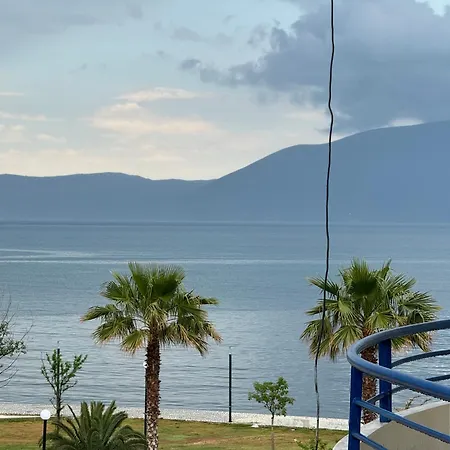 Andi Seaview Apartment