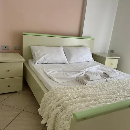 Andi Seaview Apartment Vlore