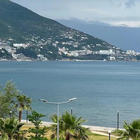 Andi Seaview Apartamento *