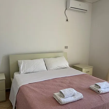 Andi Seaview * Vlorë