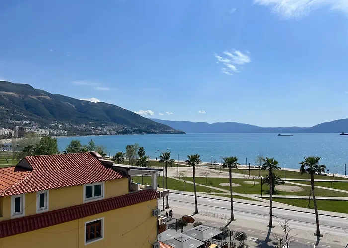 Andi Seaview
